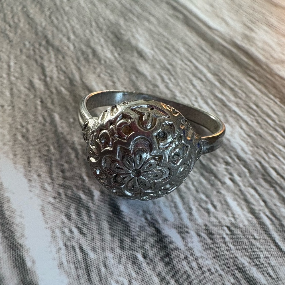 Intricate Bulb Silver Adjustable Ring - image 4